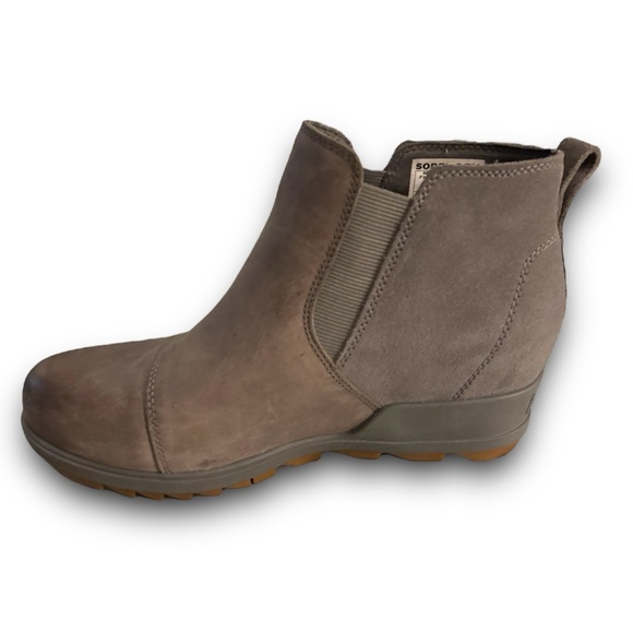 Sorel Evie Pull-On Wedge Bootie 8.5 Quarry Gum 2 Suede Leather NL3816-053 - Picture 3 of 9